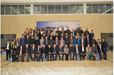 博納德受邀參加“新常態(tài)下經(jīng)濟可持續(xù)發(fā)展研討會